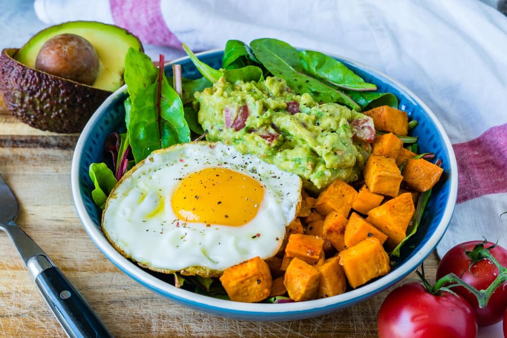 Khoai lang và trứng gà vừa bổ sung tinh bột và chất xơ vừa cung cấp protein dồi dào Khoai lang và trứng gà vừa bổ sung tinh bột và chất xơ vừa cung cấp protein dồi dào